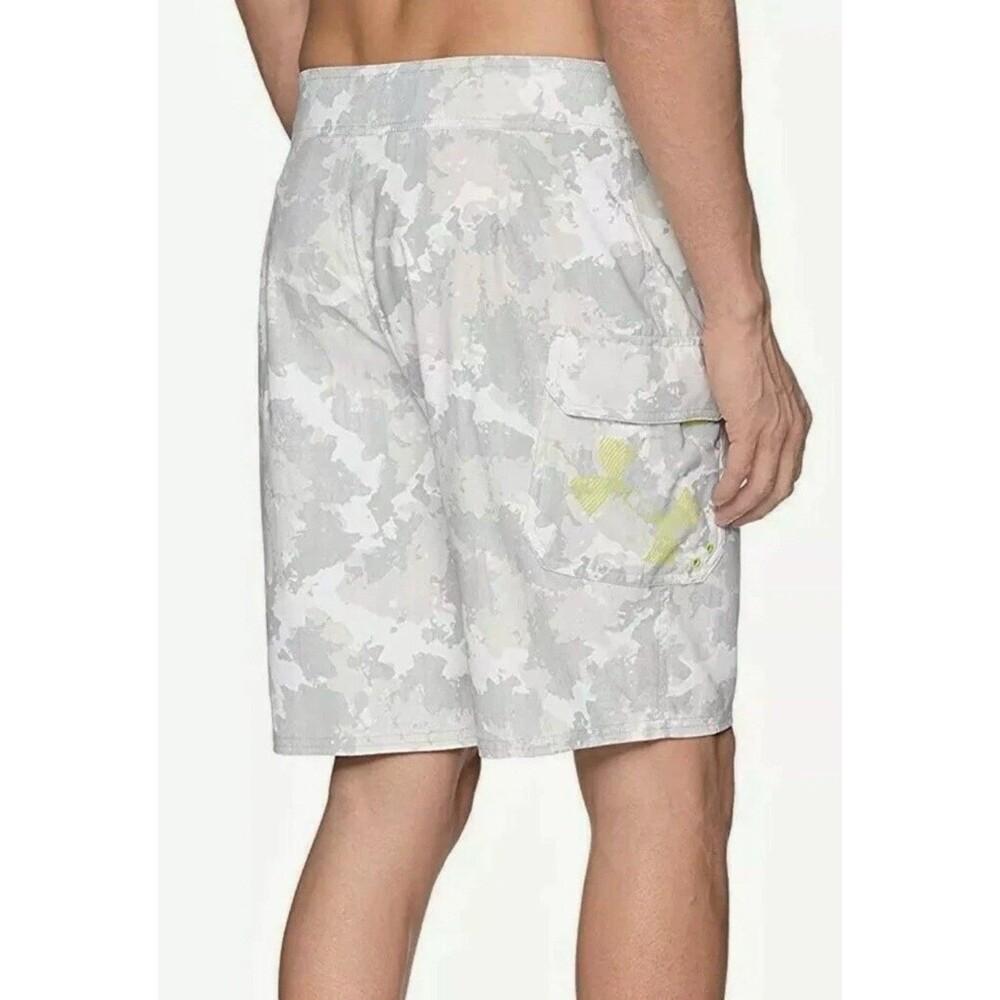Under Armour Reblek Camo Shorts Mens 38 Heatgear Loose Cargo Pocket Drawstring